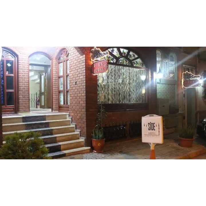 Side Hotel