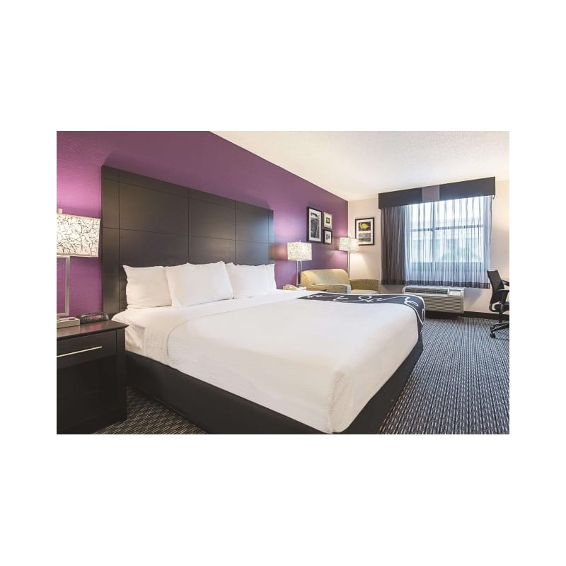 La Quinta Inn & Suites Plantation at SW 6th St