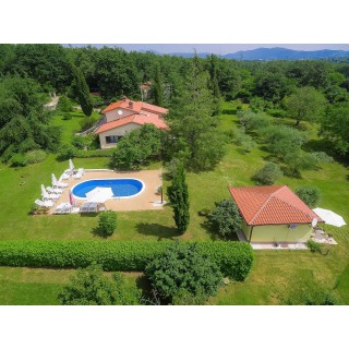 Ferienwohnung in Vinez ab 51€ pro Nacht