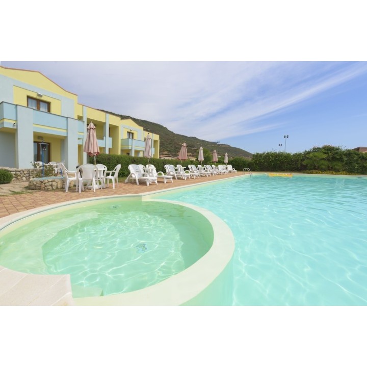 Frankfurt - Alghero - Sardinien Nord, Italien - Resort Isola Rossa