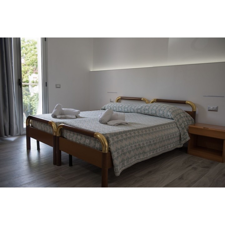 Frankfurt - Kalabrien, Italien - Hotel Umberto