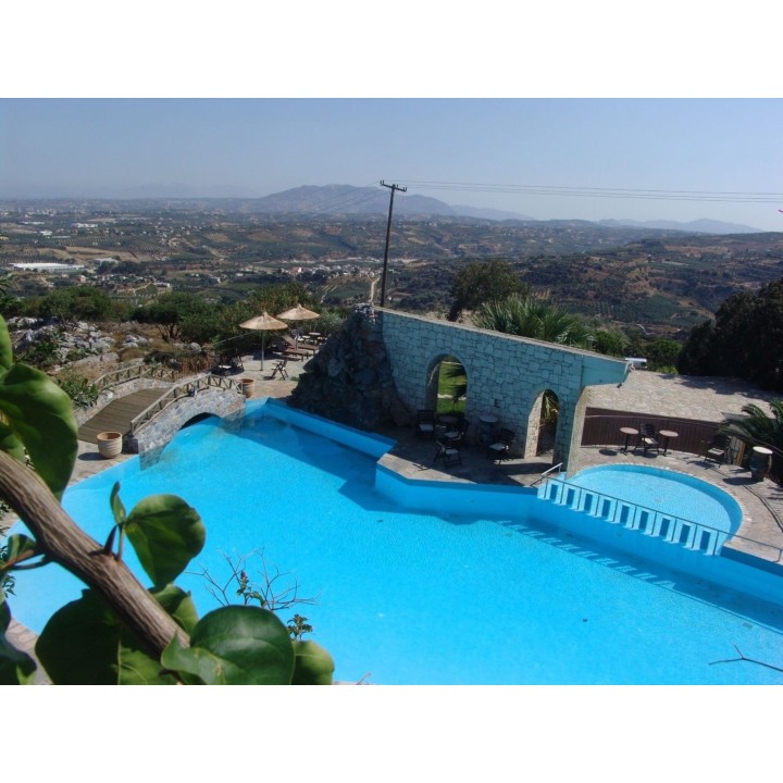 Düsseldorf - Iraklio - Arolithos Traditional Village Hotel