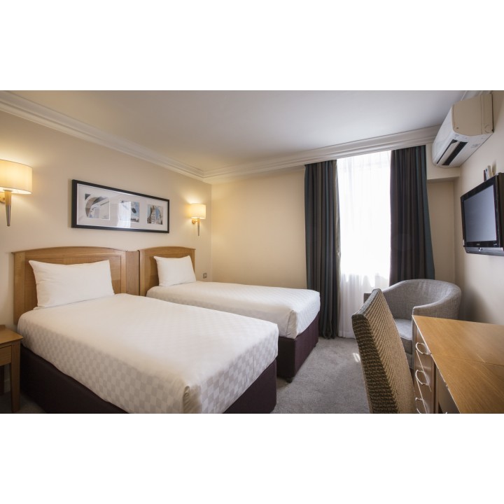 München - Heathrow - Thistle London Heathrow Terminal 5