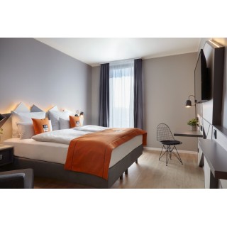 Nürnberg - Düsseldorf - Holiday Inn - the niu, HUB DUSSELDORF MESSE