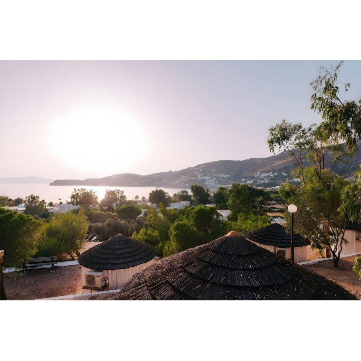 Frankfurt - Ios - Far Out Beach Club Resort & Camping