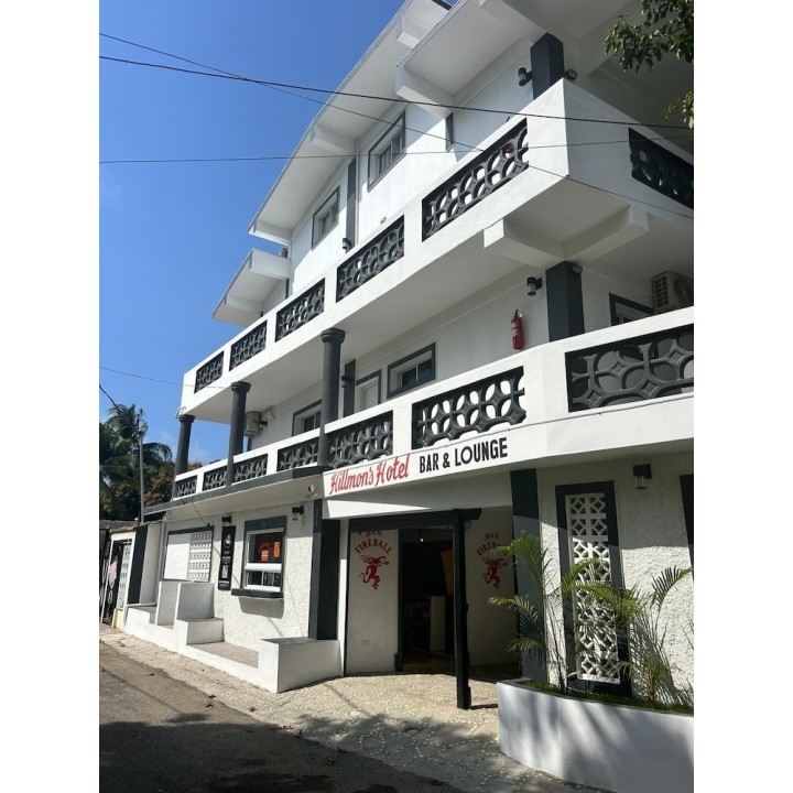 München - Sosua - HILLMON'S HOTEL BAR LOUNGE