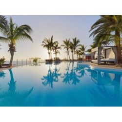 Adrián Hoteles Roca Nivaria