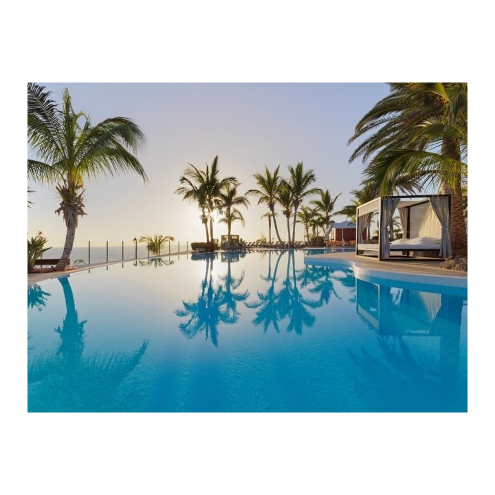 Adrián Hoteles Roca Nivaria