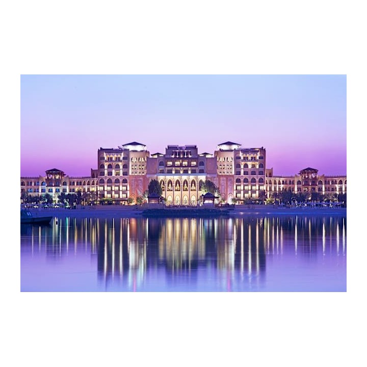Shangri-La Hotel Qaryat Al Beri