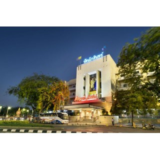 Royal Rattanakosin Hotel
