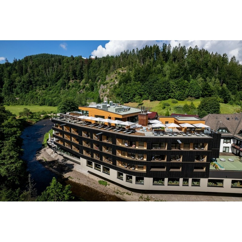 Sunday One Night Stay