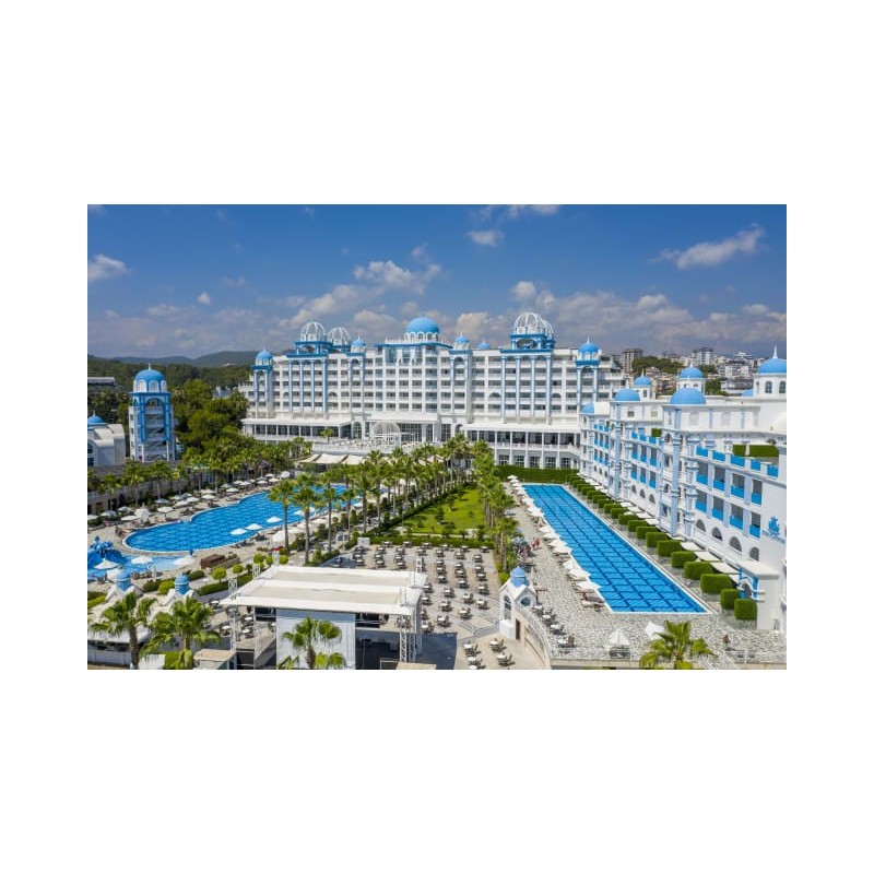 Rubi Platinum Spa Resort & Suites