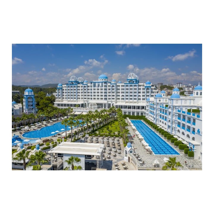 Rubi Platinum Spa Resort & Suites